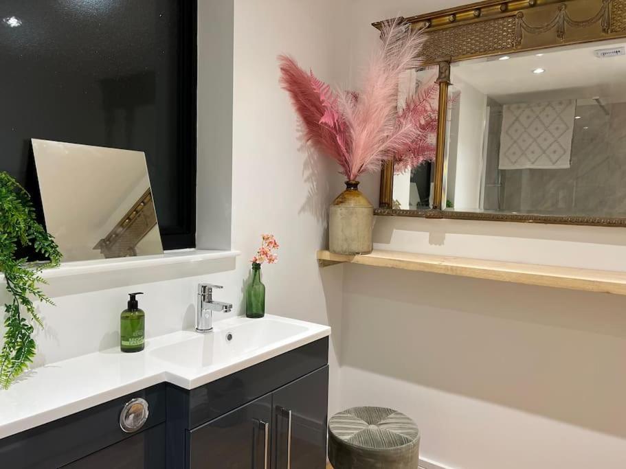 Willa Quirky, Luxury Hideaway Llanbrynmair Zewnętrze zdjęcie